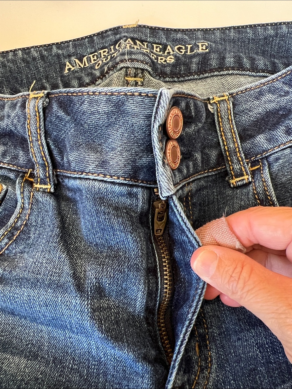 American Eagle Outfitters Women’s Boot Cut Jeans - Medium Blue Wash - Picture 11 of 12